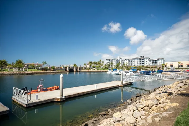 1431 Windshore, Oxnard, California 93035