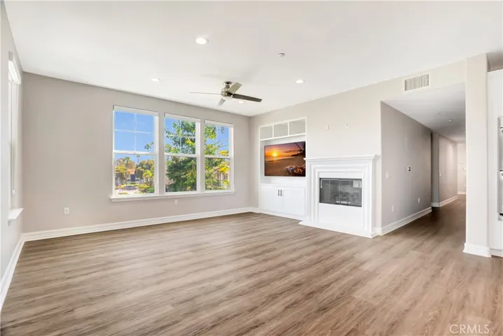 1431 Windshore, Oxnard, California 93035