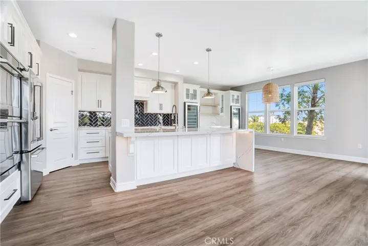 1431 Windshore, Oxnard, California 93035