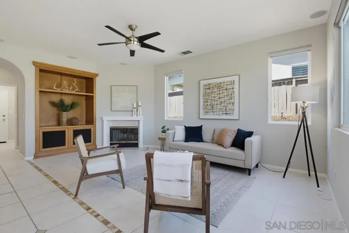 6084 Paseo Monona, Carlsbad, California 92009