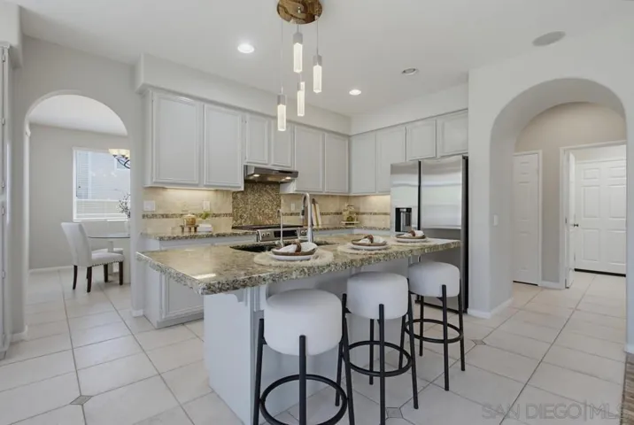 6084 Paseo Monona, Carlsbad, California 92009
