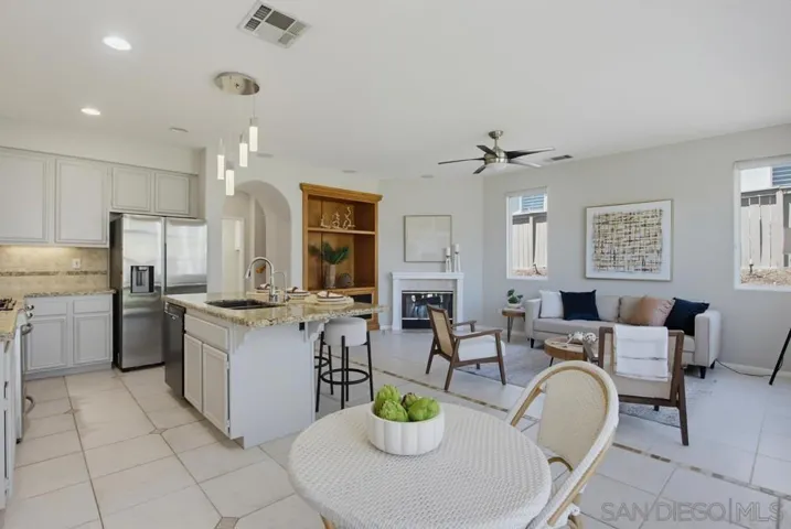 6084 Paseo Monona, Carlsbad, California 92009