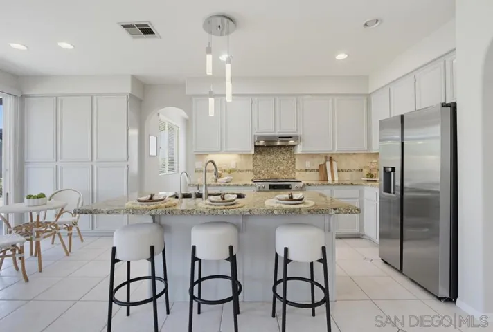 6084 Paseo Monona, Carlsbad, California 92009