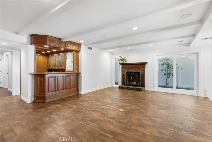 23216 Park Esperanza, Calabasas, California 91302