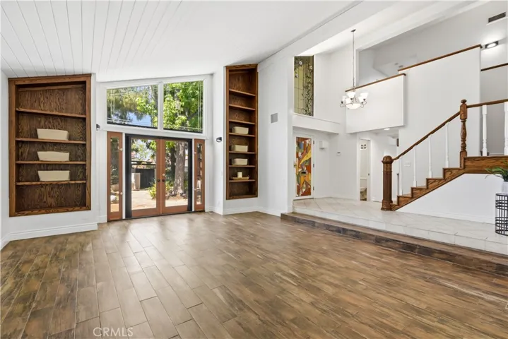 23216 Park Esperanza, Calabasas, California 91302
