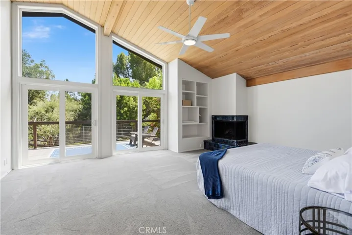23216 Park Esperanza, Calabasas, California 91302