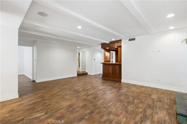 23216 Park Esperanza, Calabasas, California 91302