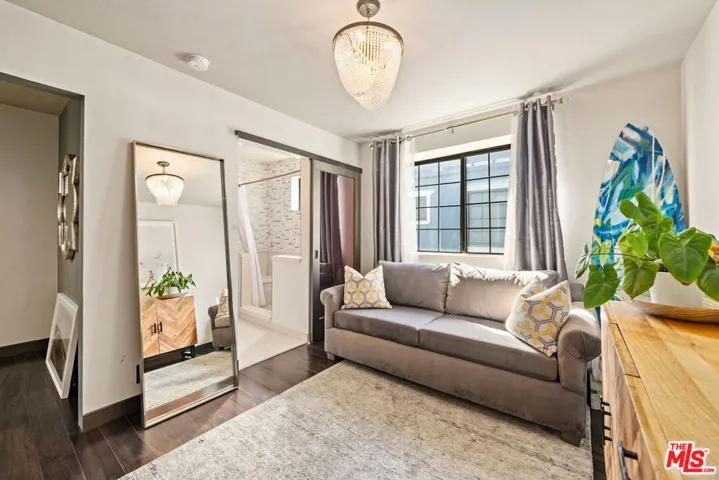 36 Navy Street 3, Venice, California 90291