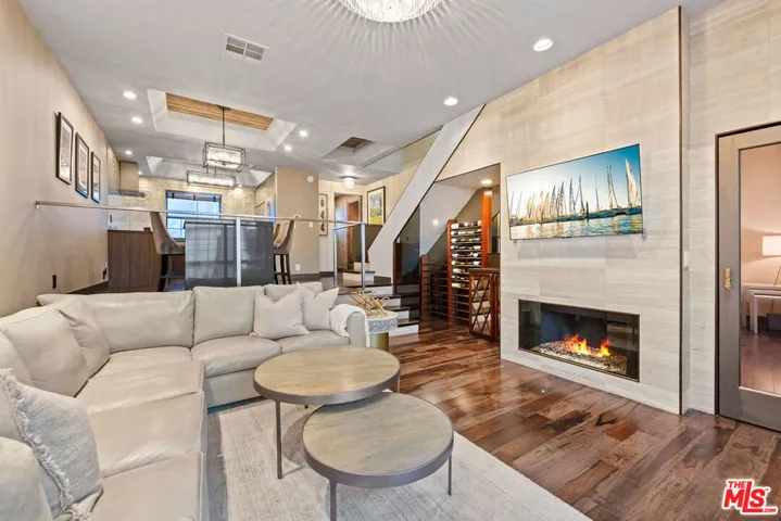 36 Navy Street 3, Venice, California 90291