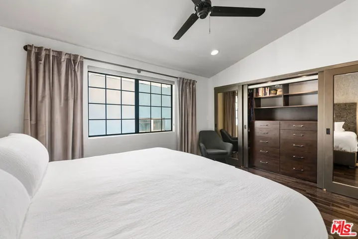 36 Navy Street 3, Venice, California 90291