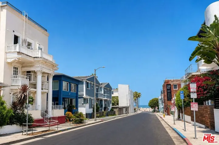 36 Navy Street 3, Venice, California 90291