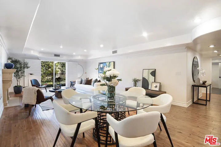 10390 La Grange Avenue X02, Los Angeles, California 90025