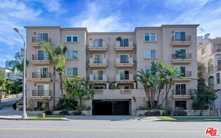 10390 La Grange Avenue X02, Los Angeles, California 90025