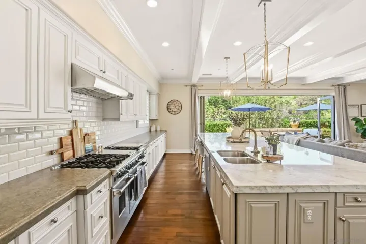 8114 Lazy River Rd, San Diego, California 92127