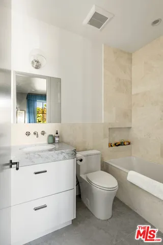 1099 Nowita Place, Venice, California 90291