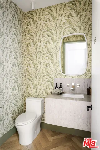 1099 Nowita Place, Venice, California 90291