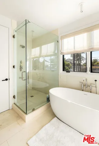 1099 Nowita Place, Venice, California 90291
