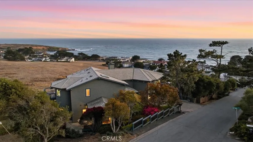 380 Huntington, Cambria, California 93428