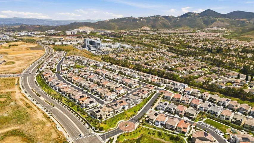 305 Creekview Ct, San Marcos, California 92078