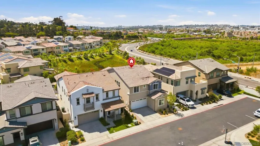 305 Creekview Ct, San Marcos, California 92078