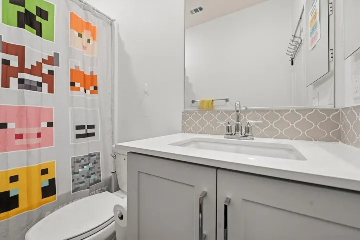 305 Creekview Ct, San Marcos, California 92078