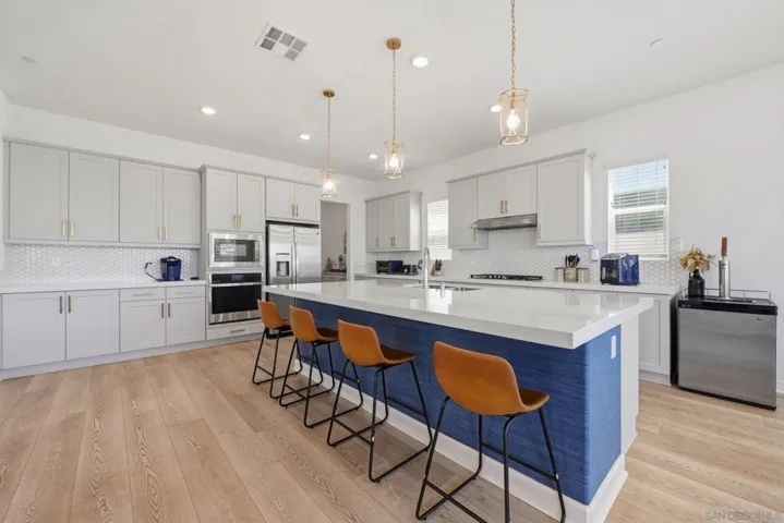 305 Creekview Ct, San Marcos, California 92078