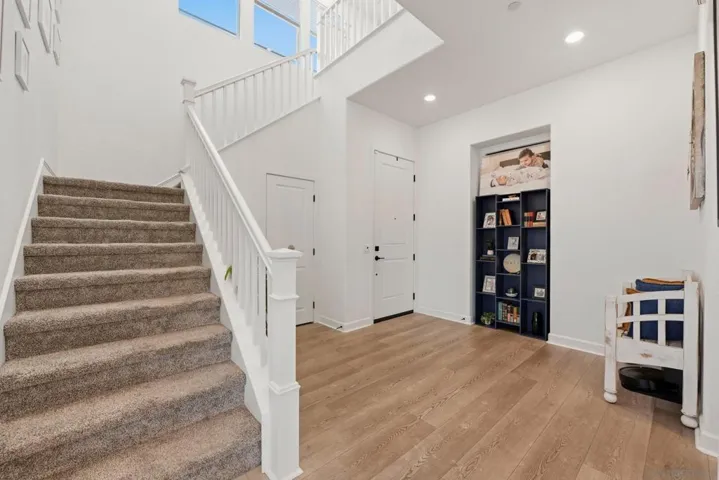 305 Creekview Ct, San Marcos, California 92078