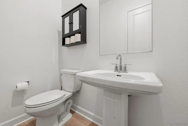 305 Creekview Ct, San Marcos, California 92078