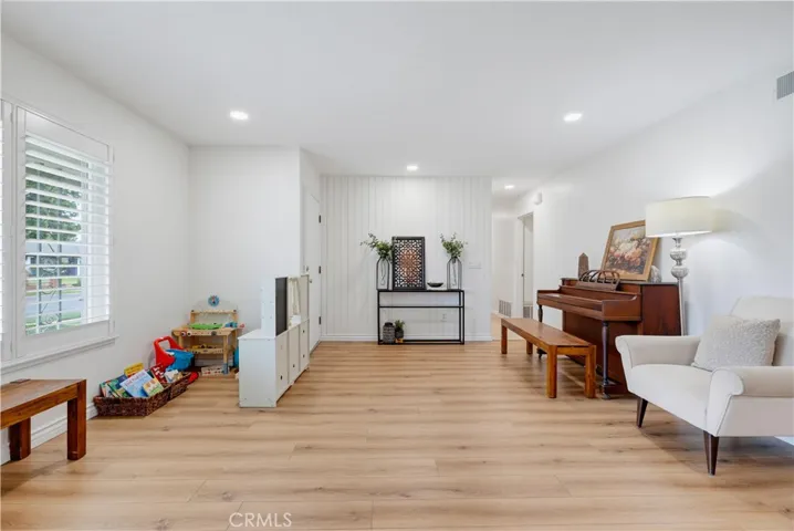 1537 Yellowstone, Placentia, California 92870