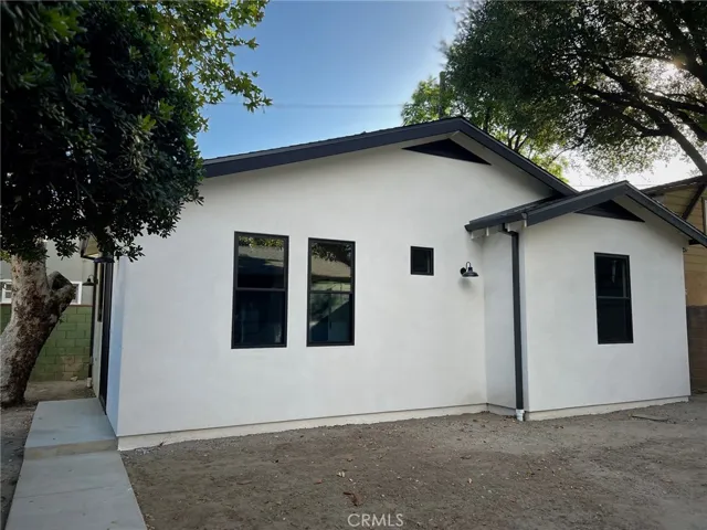 1203 S Chavez, Burbank, California 91506