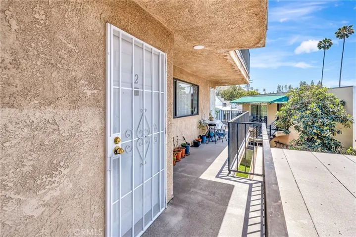 1614 E Chevy Chase Drive 2, Glendale, California 91206