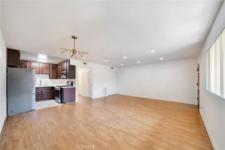 1614 E Chevy Chase Drive 2, Glendale, California 91206