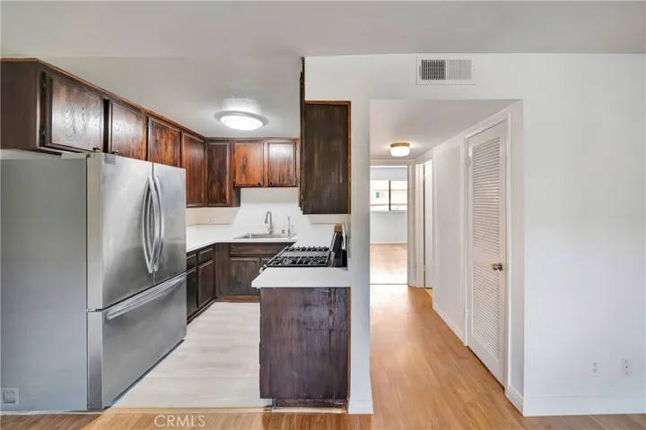 1614 E Chevy Chase Drive 2, Glendale, California 91206