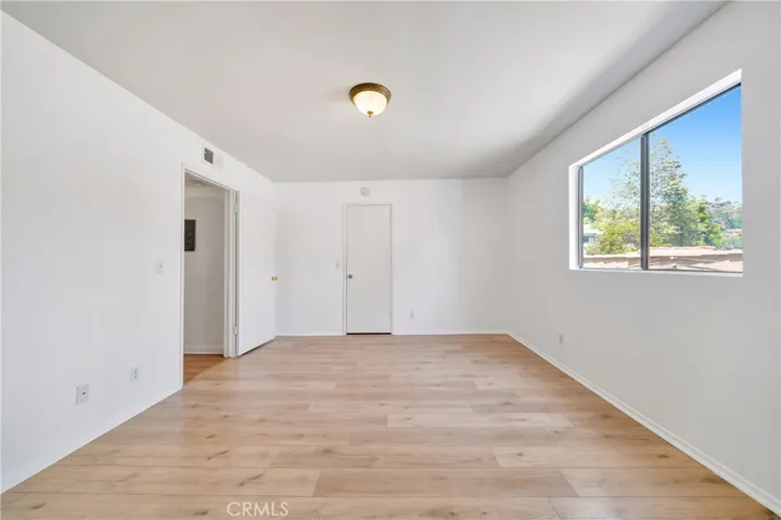 1614 E Chevy Chase Drive 2, Glendale, California 91206