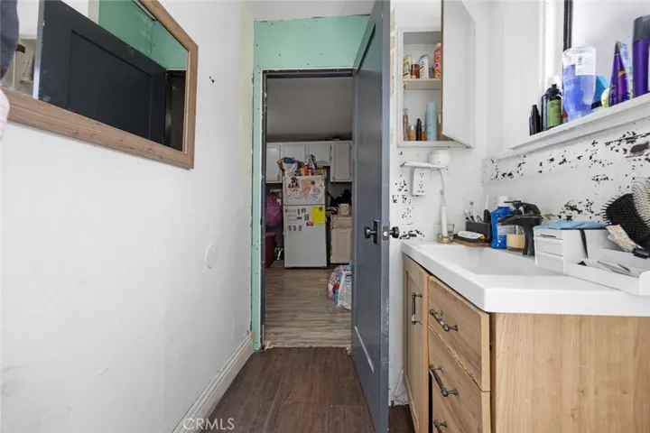 610 S Vine, Ontario, California 91762