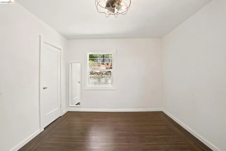 6616 Outlook Ave, Oakland, California 94605