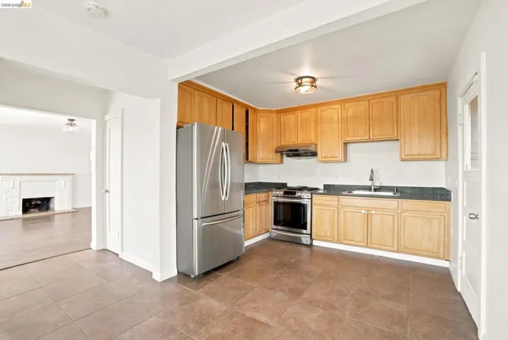 6616 Outlook Ave, Oakland, California 94605