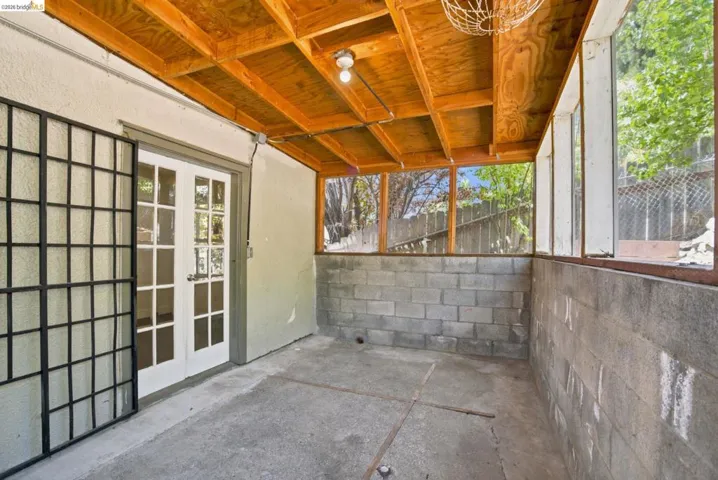 6616 Outlook Ave, Oakland, California 94605