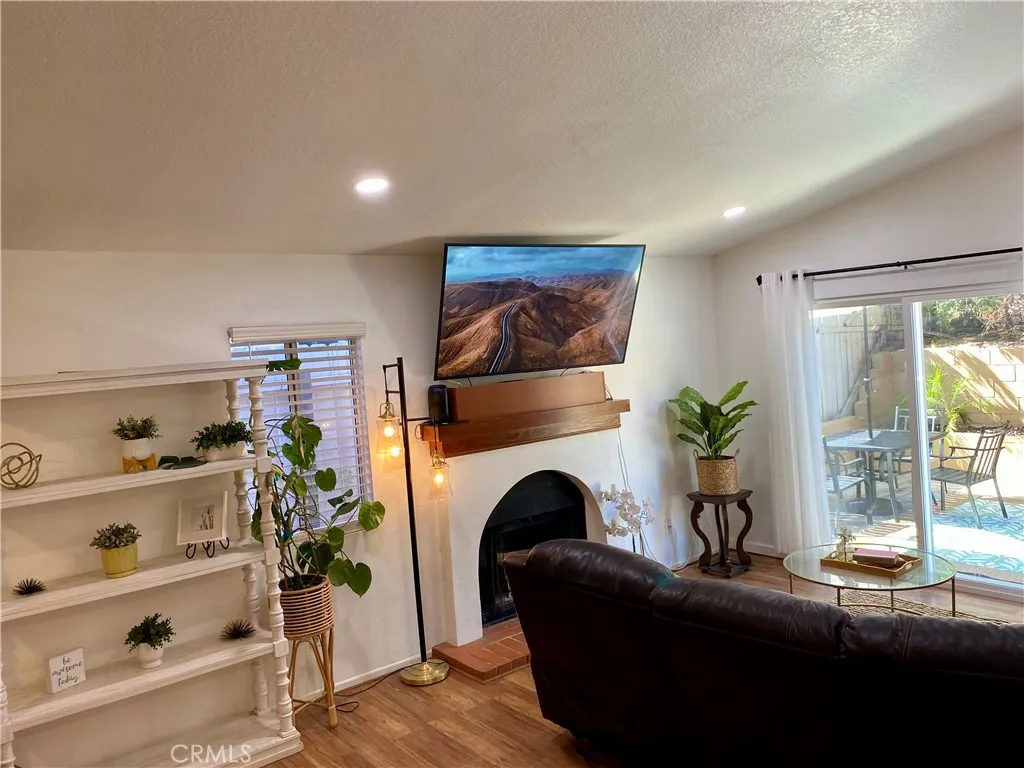1837 De Carmen Drive, Colton, California 92324 — photo 4
