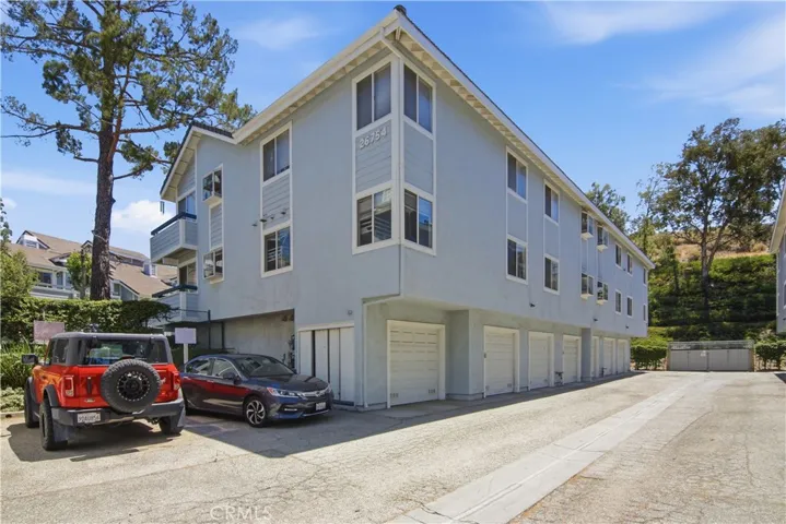 26754 Claudette 439, Canyon Country, California 91351