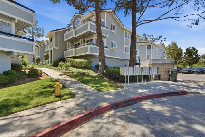 26754 Claudette 439, Canyon Country, California 91351