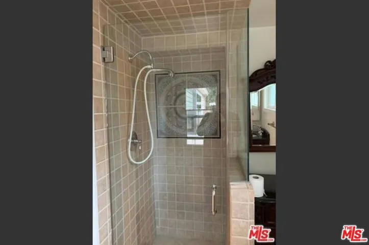 6838 Bertrand Avenue, Los Angeles, California 91335