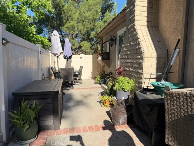 26341 Rainbow Glen Drive, Newhall, California 91321