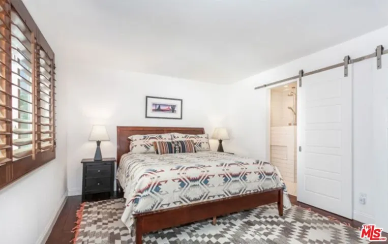 4190 Duquesne Avenue 2, Culver City, California 90232