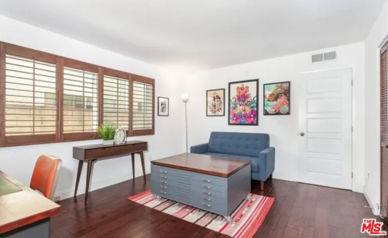 4190 Duquesne Avenue 2, Culver City, California 90232