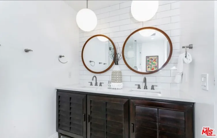 4190 Duquesne Avenue 2, Culver City, California 90232