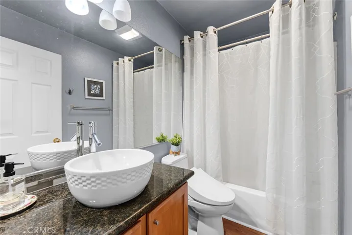 Downstairs full bath