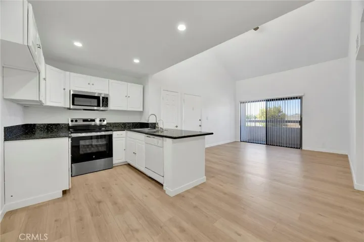 25027 Peachland Avenue 260, Newhall, California 91321