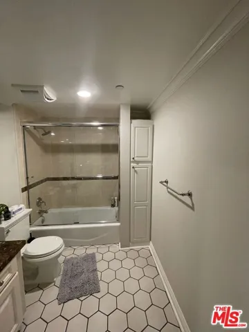 4533 Vista Del Monte Avenue 101, Los Angeles, California 91403