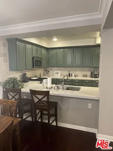 4533 Vista Del Monte Avenue 101, Los Angeles, California 91403